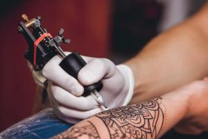 Психология людей, делающих татуировки: кто делает тату, и зачем они нужны