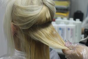 Что нужно знать, если вы захотели сделать кератиновое выпрямление волос в домашних условиях?