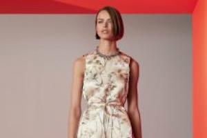 Платье карандаш – новый взгляд на классическую модель Модные варианты исполнения